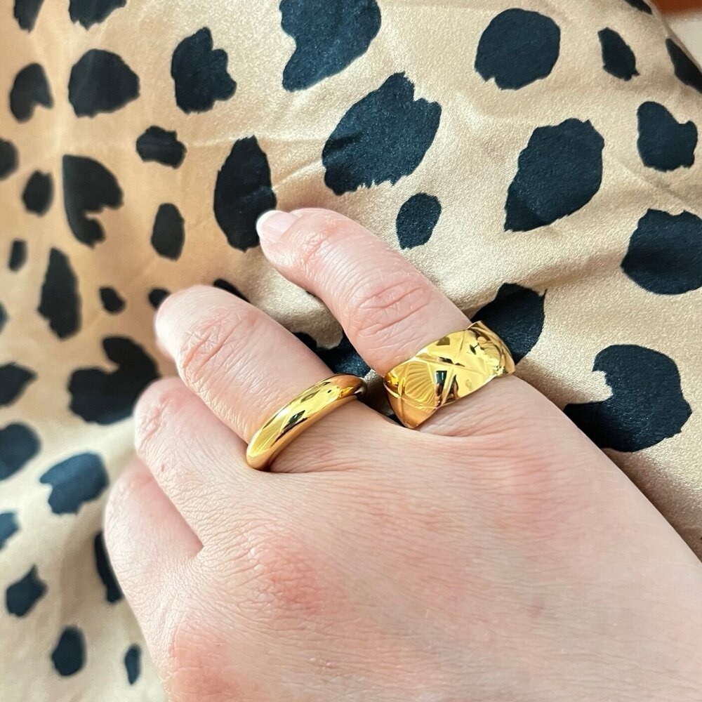 18K GOLD PLATED THICK RING
